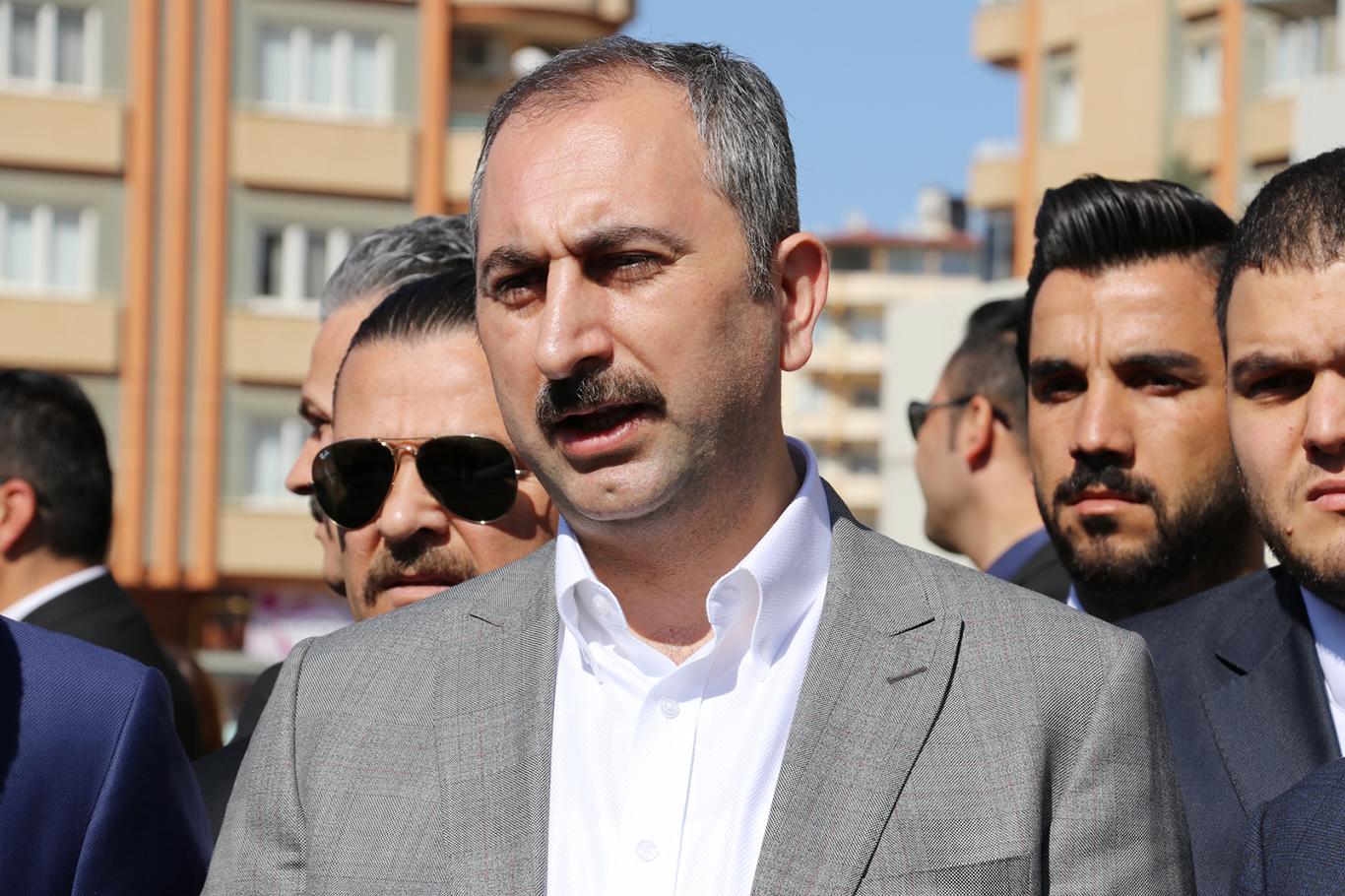 Adalet Bakanı Gül: Türkiye hiçbir terör örgütü ile pazarlığa oturmaz